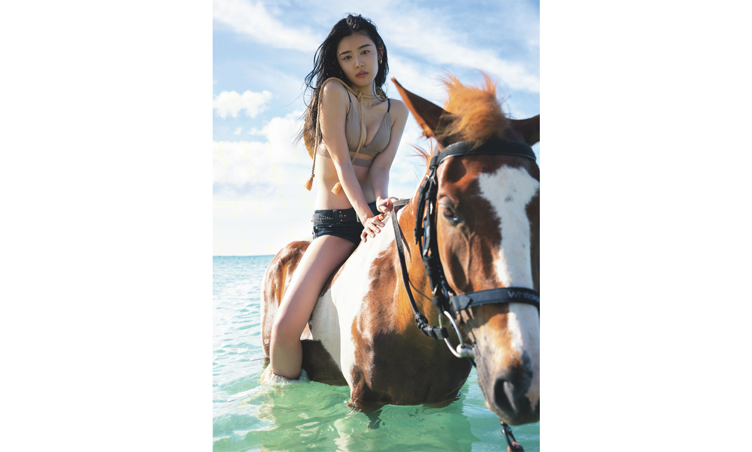 専属モデル　セクシー モデル・古畑星夏「全部出し切りました！」、初の写真集『びびぐら 古畑星夏』発売決定＆セクシーな3カットも解禁 - タレントデータバンク